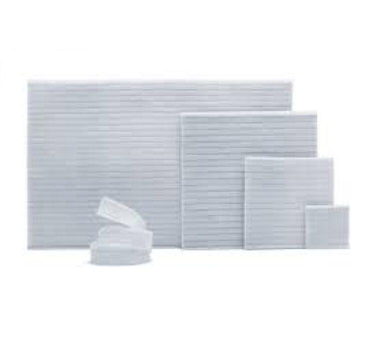 AQUACEL Ag Plus Ribbon Dressing with Strengthening Fibers uses Hydrofiber® Technology and ionic silver to provide a moist wound environment, protect periwound skin, reduce pain, and offer antimicrobial activity against MRSA and VRE.
