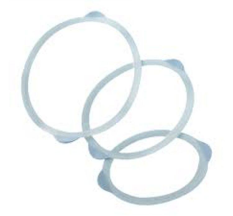 Coloplast Flexible Lids. Each system includes one flexible lid, with additional lids available separately. Designed for easy application and removal, ideal for wound dressing by nurses. Available in mini, midi, and maxi sizes