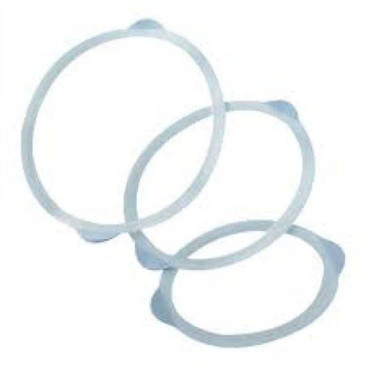 Coloplast Flexible Lids. Each system includes one flexible lid, with additional lids available separately. Designed for easy application and removal, ideal for wound dressing by nurses. Available in mini, midi, and maxi sizes